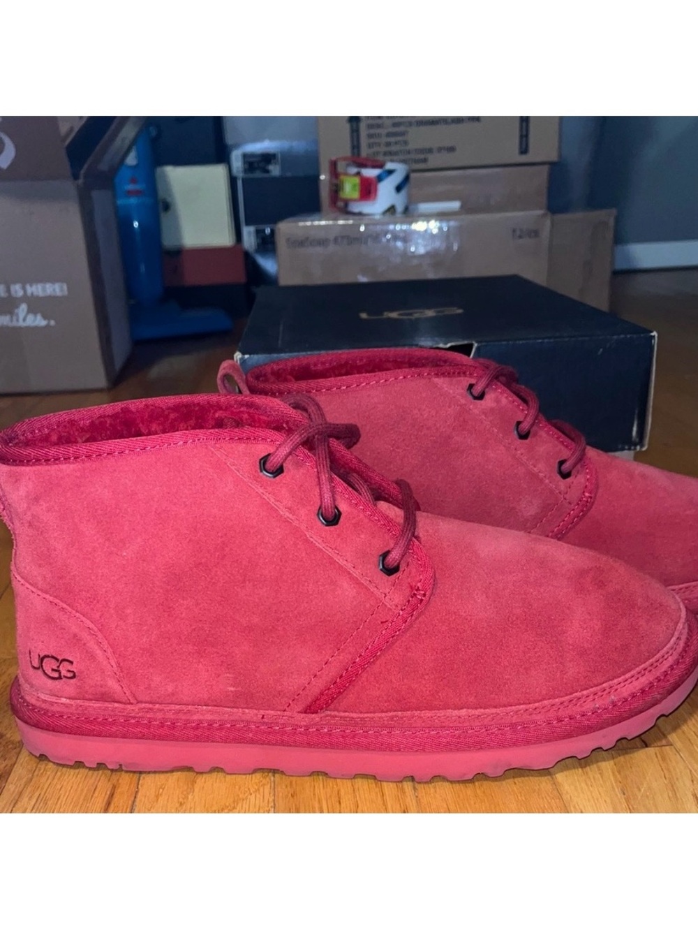 Men’s UGG Neumel Red Lace Up Suede Chukka Boots Size 11 - Picture 5 of 10